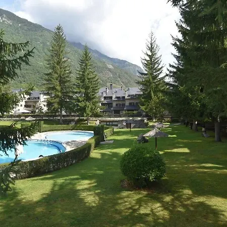 Apartment Acogedor De Montana Con Jardin Y Piscina