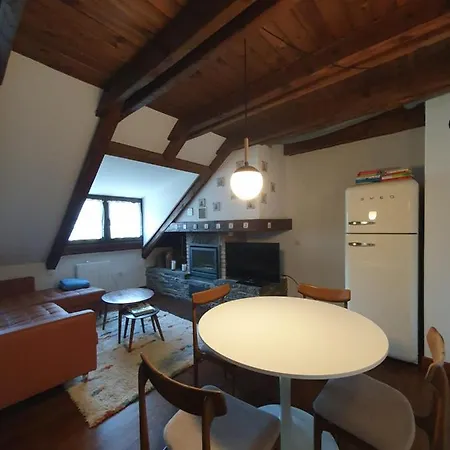 Apartment Acogedor De Montana Con Jardin Y Piscina Benasque