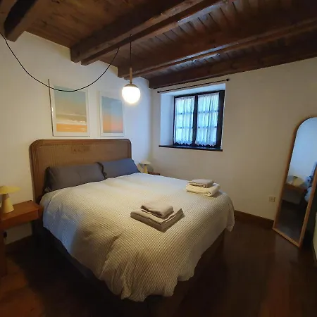 Acogedor De Montana Con Jardin Y Piscina Apartment